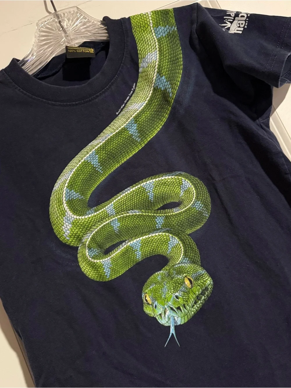 Wild planet Australian green tree python snake graphic t shirt 2008 vintage m/L